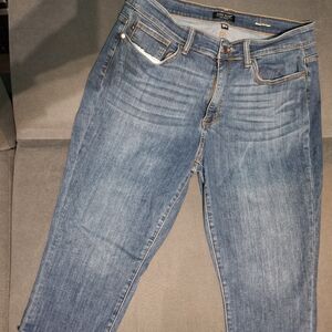 Judy Blue Skinny Fit Capri Jeans - Medium Blue